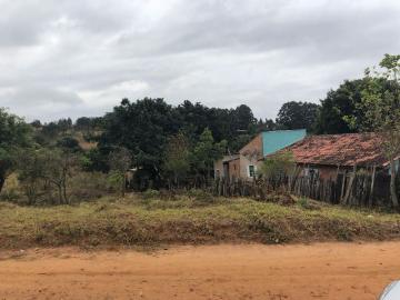 Alugar Terreno / Padrão em Botucatu. apenas R$ 65.000,00