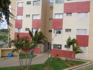 Alugar Apartamento / Padrão em Botucatu. apenas R$ 600,00