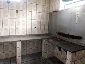 Comprar Comercial / Casa Comercial em Botucatu R$ 250.000,00 - Foto 5 Comprar Comercial / Casa Comercial em Botucatu R$ 250.000,00 - Foto 5