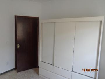 Alugar Casa / Padrão em Botucatu R$ 1.400,00 - Foto 7 Alugar Casa / Padrão em Botucatu R$ 1.400,00 - Foto 7