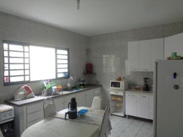 Alugar Casa / Padrão em Botucatu R$ 2.500,00 - Foto 9 Alugar Casa / Padrão em Botucatu R$ 2.500,00 - Foto 9