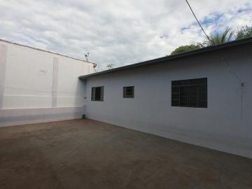 Alugar Casa / Padrão em Botucatu R$ 2.500,00 - Foto 24 Alugar Casa / Padrão em Botucatu R$ 2.500,00 - Foto 24