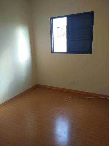 Alugar Apartamento / Padrão em Botucatu R$ 850,00 - Foto 8 Alugar Apartamento / Padrão em Botucatu R$ 850,00 - Foto 8