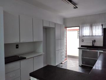 Comprar Casa / Padrão em Botucatu R$ 400.000,00 - Foto 6 Comprar Casa / Padrão em Botucatu R$ 400.000,00 - Foto 6