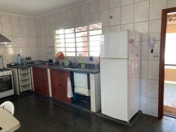 Comprar Casa / Padrão em Botucatu R$ 700.000,00 - Foto 9 Comprar Casa / Padrão em Botucatu R$ 700.000,00 - Foto 9