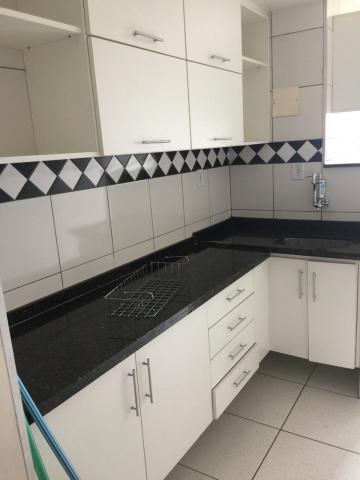 Comprar Apartamento / Padrão em Botucatu R$ 300.000,00 - Foto 4 Comprar Apartamento / Padrão em Botucatu R$ 300.000,00 - Foto 4
