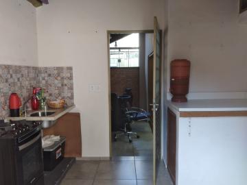Alugar Comercial / Ponto Comercial em Botucatu R$ 2.000,00 - Foto 12 Alugar Comercial / Ponto Comercial em Botucatu R$ 2.000,00 - Foto 12