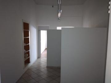 Alugar Comercial / Ponto Comercial em Botucatu R$ 1.000,00 - Foto 5 Alugar Comercial / Ponto Comercial em Botucatu R$ 1.000,00 - Foto 5