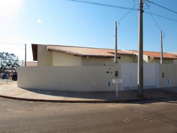 Alugar Casa / Padrão em Botucatu R$ 2.200,00 - Foto 1 Alugar Casa / Padrão em Botucatu R$ 2.200,00 - Foto 1