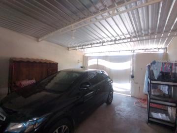 Alugar Casa / Padrão em Botucatu R$ 1.300,00 - Foto 3 Alugar Casa / Padrão em Botucatu R$ 1.300,00 - Foto 3