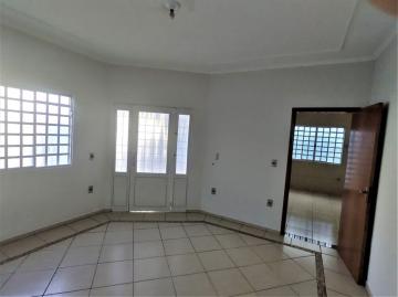 Comprar Casa / Padrão em Botucatu R$ 400.000,00 - Foto 2 Comprar Casa / Padrão em Botucatu R$ 400.000,00 - Foto 2