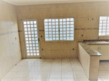 Comprar Casa / Padrão em Botucatu R$ 400.000,00 - Foto 3 Comprar Casa / Padrão em Botucatu R$ 400.000,00 - Foto 3