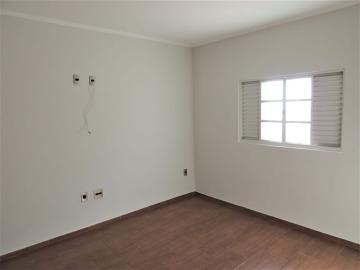 Comprar Casa / Padrão em Botucatu R$ 400.000,00 - Foto 6 Comprar Casa / Padrão em Botucatu R$ 400.000,00 - Foto 6