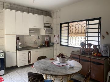 Comprar Casa / Padrão em Botucatu R$ 450.000,00 - Foto 3 Comprar Casa / Padrão em Botucatu R$ 450.000,00 - Foto 3