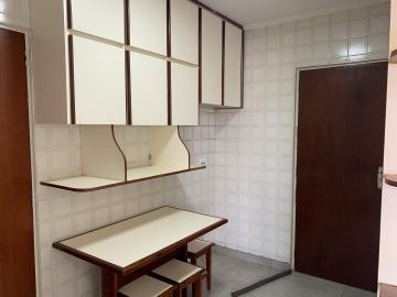 Alugar Apartamento / Padrão em Botucatu R$ 1.400,00 - Foto 8 Alugar Apartamento / Padrão em Botucatu R$ 1.400,00 - Foto 8