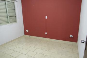 Alugar Comercial / Ponto Comercial em Botucatu R$ 3.300,00 - Foto 9 Alugar Comercial / Ponto Comercial em Botucatu R$ 3.300,00 - Foto 9