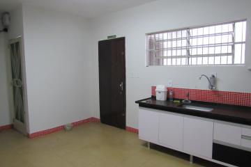 Alugar Comercial / Ponto Comercial em Botucatu R$ 3.300,00 - Foto 17 Alugar Comercial / Ponto Comercial em Botucatu R$ 3.300,00 - Foto 17