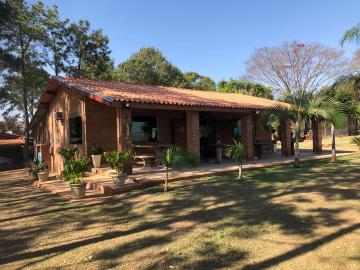 Alugar Comercial / Ponto Comercial em Botucatu R$ 5.000,00 - Foto 1 Alugar Comercial / Ponto Comercial em Botucatu R$ 5.000,00 - Foto 1