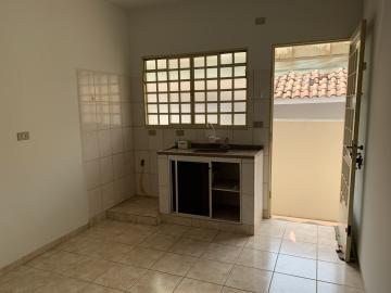 Alugar Casa / Condomínio em Botucatu R$ 750,00 - Foto 12 Alugar Casa / Condomínio em Botucatu R$ 750,00 - Foto 12