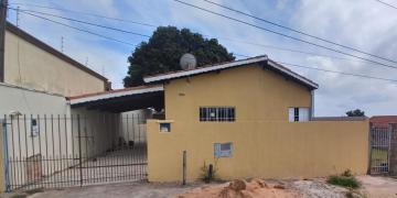 Alugar Casa / Padrão em Botucatu. apenas R$ 1.400,00