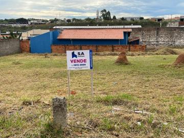 Alugar Terreno / Padrão em Botucatu. apenas R$ 140.000,00