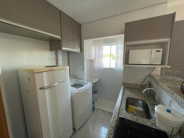 Alugar Apartamento / Padrão em Botucatu. apenas R$ 300.000,00