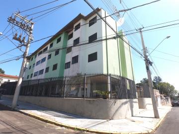 Alugar Apartamento / Padrão em Botucatu. apenas R$ 800,00