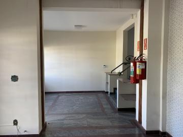 Alugar Comercial / Ponto Comercial em Botucatu. apenas R$ 4.500,00