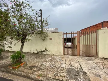 Alugar Casa / Sobrado em Botucatu. apenas R$ 210.000,00