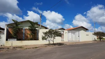 Alugar Casa / Condomínio em Botucatu. apenas R$ 250.000,00