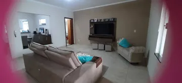 Alugar Casa / Padrão em Botucatu. apenas R$ 470.000,00