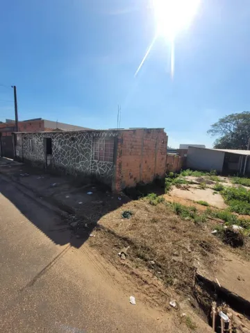 Alugar Terreno / Padrão em Botucatu. apenas R$ 70.000,00