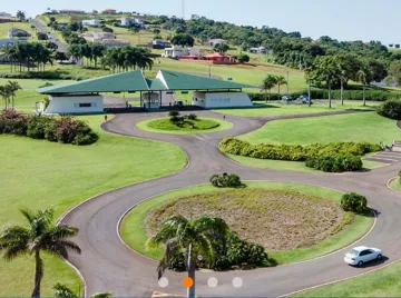 Alugar Terreno / Condomínio em Pardinho. apenas R$ 80.000,00