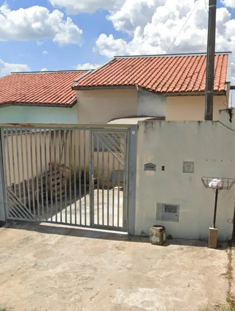 Alugar Casa / Padrão em Botucatu. apenas R$ 200.000,00