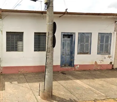 Alugar Casa / Padrão em Botucatu. apenas R$ 700.000,00