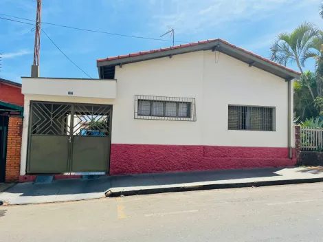 Alugar Casa / Padrão em Botucatu. apenas R$ 590.000,00