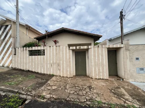 Alugar Casa / Padrão em Botucatu. apenas R$ 800.000,00